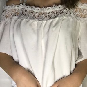 white lace hollister crop top (never worn)